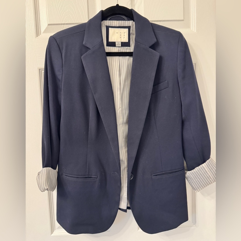 Women’s Navy Blazer